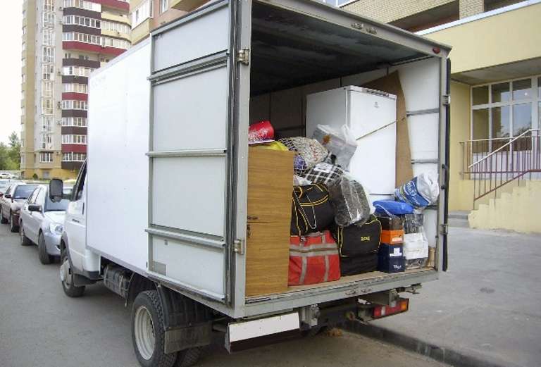 Заказать газель для перевозки картонных коробок С вещами, чемодана из Москвы в Санкт-Петербург
