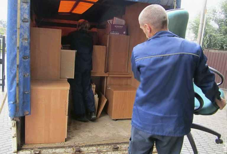Доставка личных вещей коробки диван шкафчик из Москвы в Кохму
